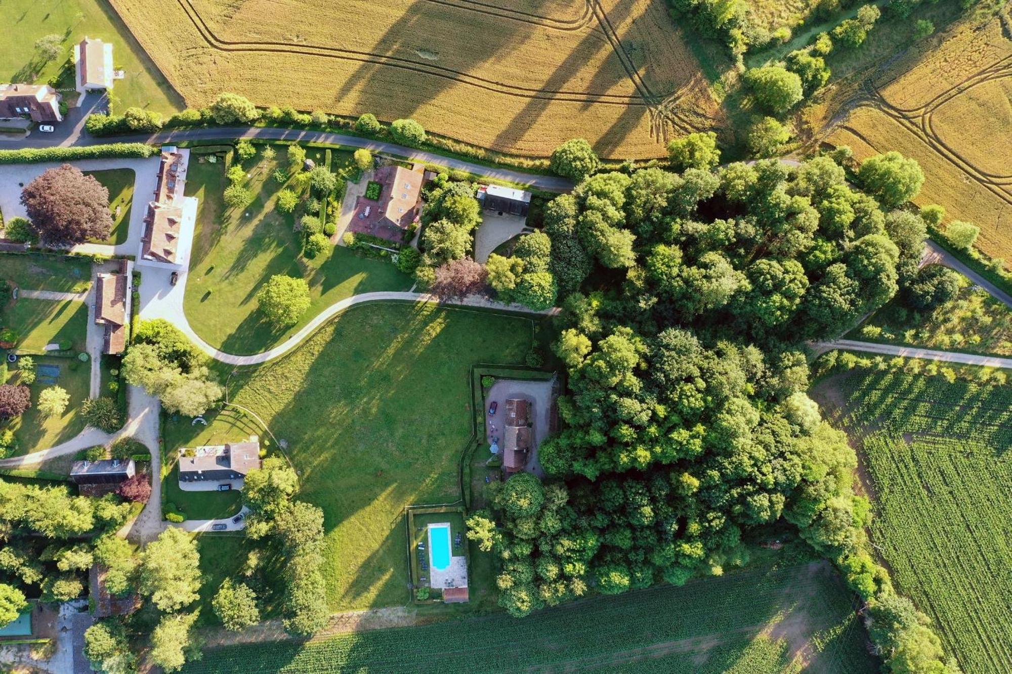 Bagatelle Avec Jardin Et Piscine Chauffee Vila Bieville-en-Auge Exterior foto